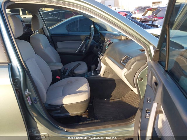 Subaru Forester 2.5i Premium 2017 JF2SJAECXHH531624 Image 5