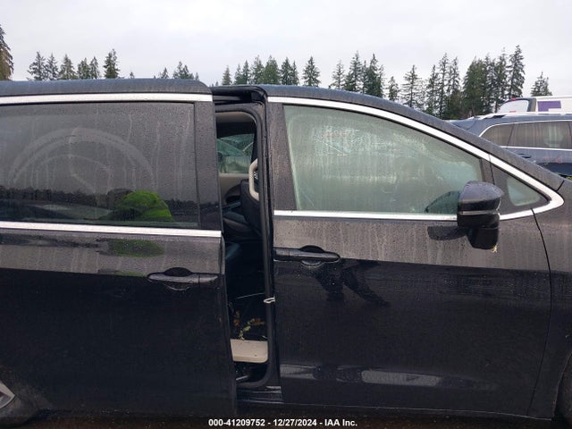 Chrysler Pacifica Hybrid Select 2024 2C4RC1S75RR134570 Image 13