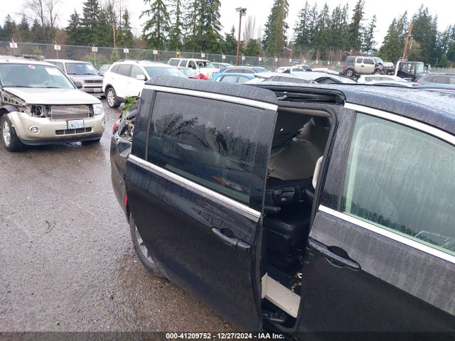 2C4RC1S75RR134570 Chrysler Pacifica Hybrid Select
