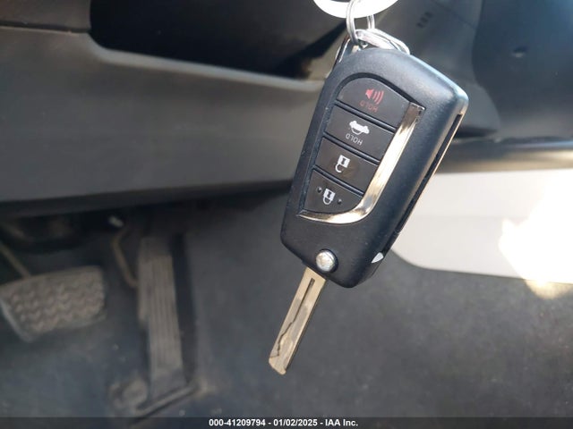 Toyota CAMRY LE 2018 4T1B11HK3JU615357 Image 11