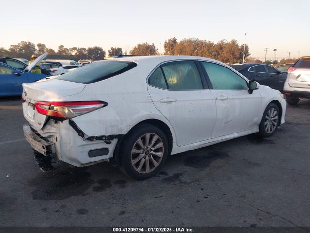 Toyota CAMRY LE 2018 4T1B11HK3JU615357 Image 13