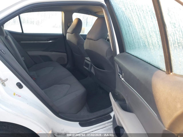 Toyota CAMRY LE 2018 4T1B11HK3JU615357 Image 8