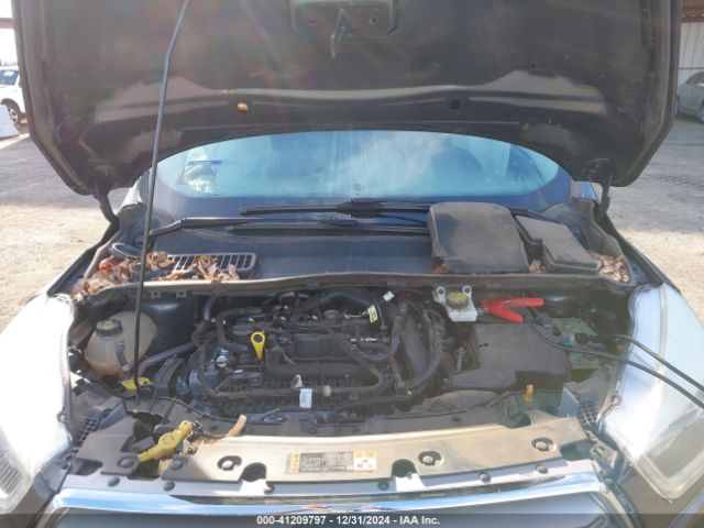 1FMCU9HD8KUA82483 Ford ESCAPE SEL