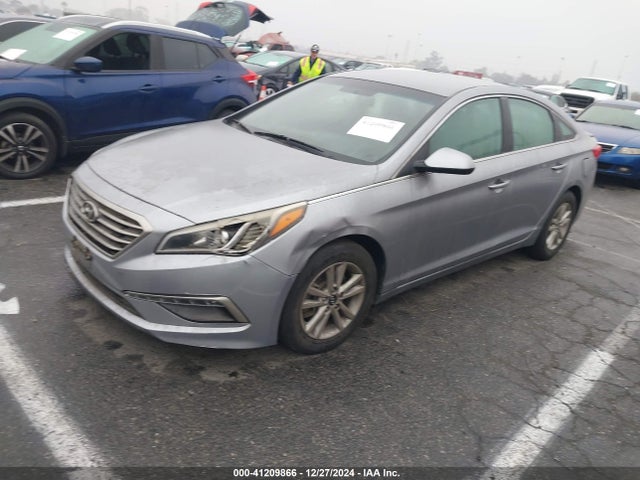 Hyundai SONATA SE 2015 5NPE24AFXFH040527 Image 2