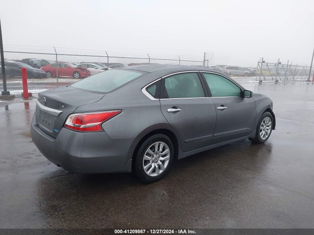 Nissan Altima 2.5 S 2014 1N4AL3AP7EC429057 Image 4