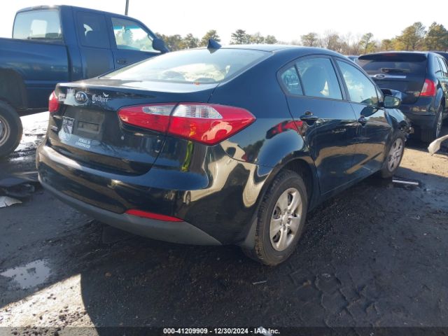 KNAFK4A65E5075458 KIA FORTE LX