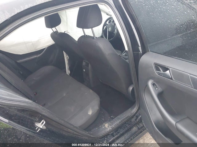 3VW267AJ3GM388028 Volkswagen JETTA S