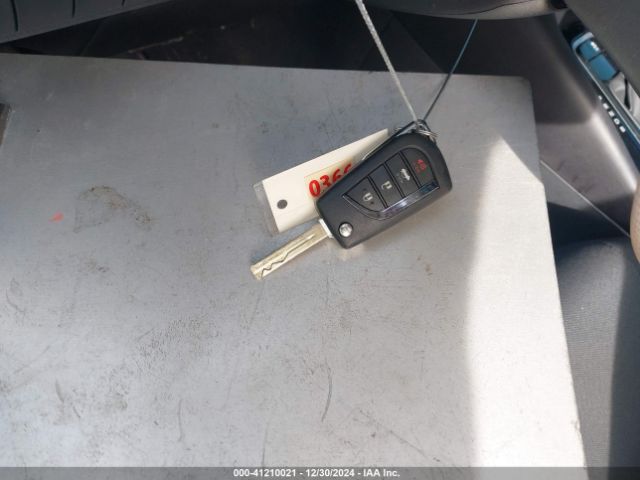 5YFEPMAE3NP370522 Toyota COROLLA LE