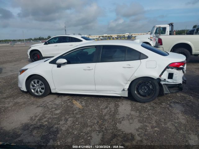 5YFEPMAE3NP370522 Toyota COROLLA LE