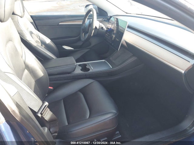 2022 TESLA MODEL 3 5YJ3E1EB6NF142571 Photo 4