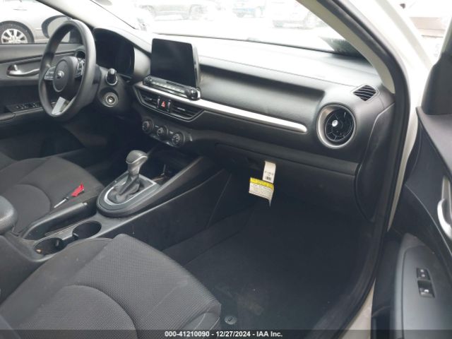 3KPF24ADXLE205043 KIA FORTE FE