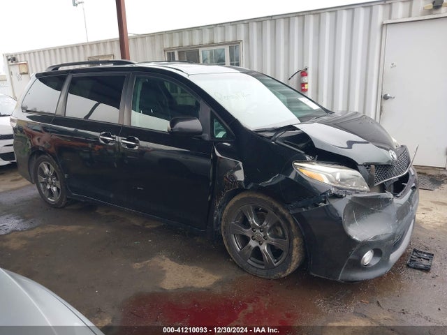 5TDXZ3DCXHS859969 Toyota SIENNA SE