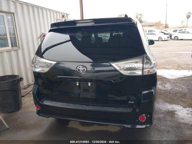 5TDXZ3DCXHS859969 Toyota SIENNA SE