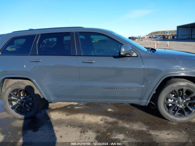 1C4RJFAG8JC410161 Jeep Grand Cherokee Altitude 4x4