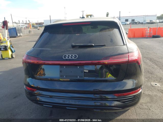 WA14AAGEXRB022718 Audi Q8 E-tron Premium Quattro