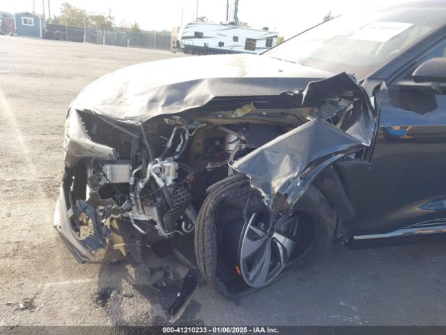 WA14AAGEXRB022718 Audi Q8 E-tron Premium Quattro