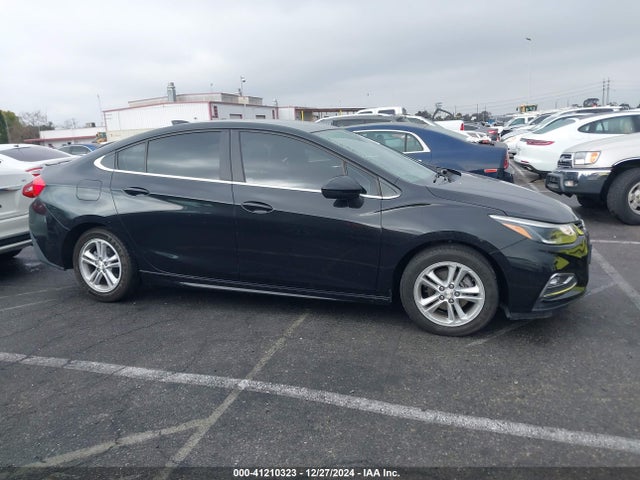1G1BE5SM4H7271856 Chevrolet Cruze Lt Auto