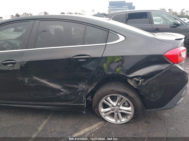 1G1BE5SM4H7271856 Chevrolet Cruze Lt Auto