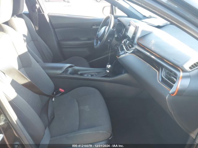 NMTKHMBX9JR040867 Toyota C-HR XLE