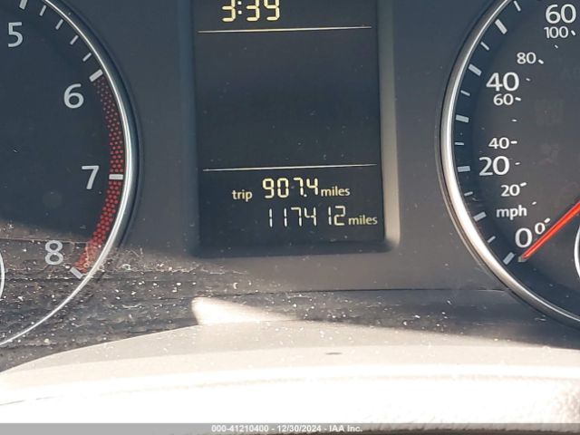 1VWAS7A38FC028049 Volkswagen Passat 1.8t Wolfsburg Edition