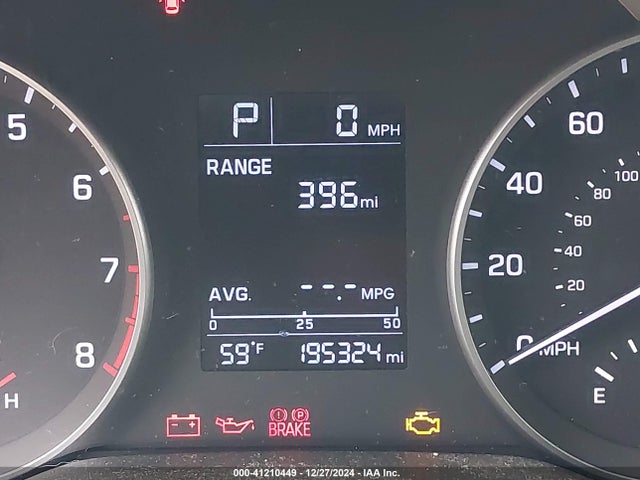 Hyundai ELANTRA SE 2017 5NPD74LF4HH125974 Image 15