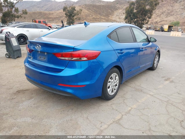 Hyundai ELANTRA SE 2017 5NPD74LF4HH125974 Image 4