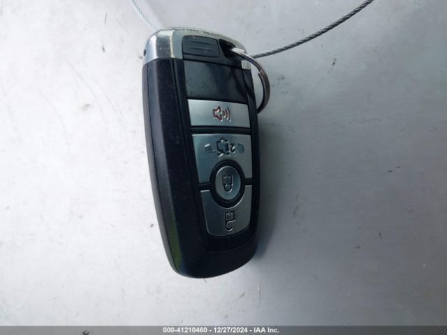 3FA6P0LU7HR118794 Ford Fusion Hybrid Se