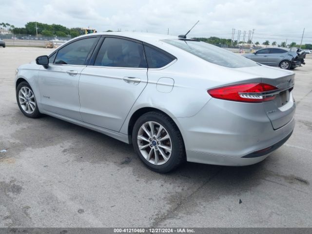3FA6P0LU7HR118794 Ford Fusion Hybrid Se