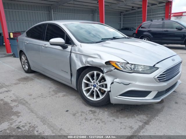 3FA6P0LU7HR118794 Ford Fusion Hybrid Se