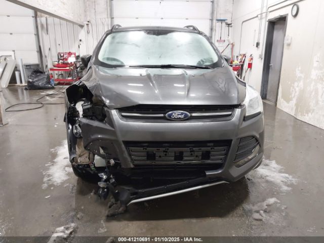 1FMCU9GX6GUC24672 Ford ESCAPE SE