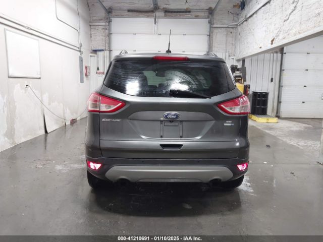 1FMCU9GX6GUC24672 Ford ESCAPE SE