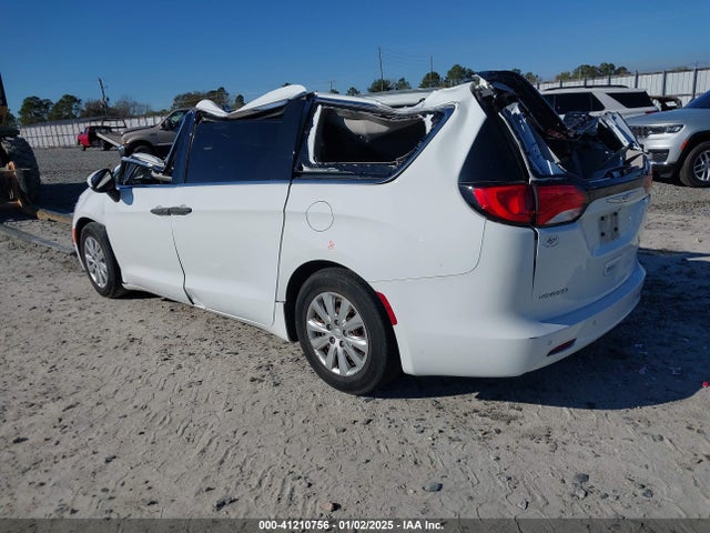 2C4RC1AG8LR139576 Chrysler Voyager L