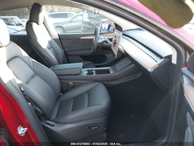 7SAYGDEE8RA254256 Tesla Model Y