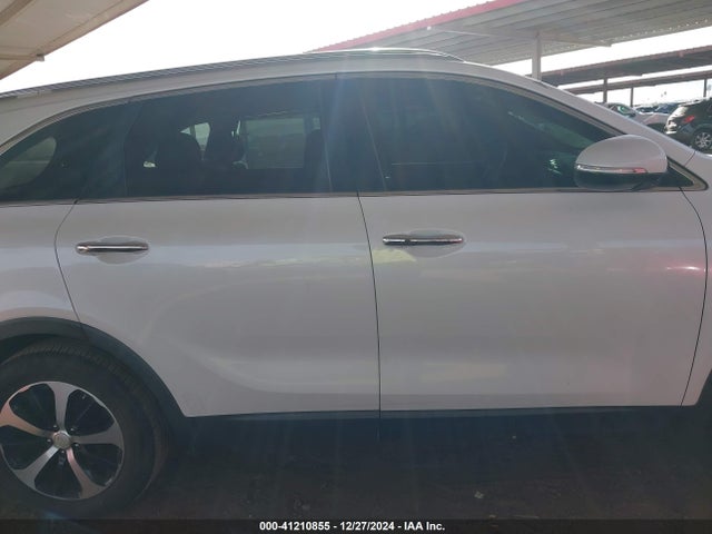 5XYPH4A53GG105242 KIA Sorento 3.3l Ex