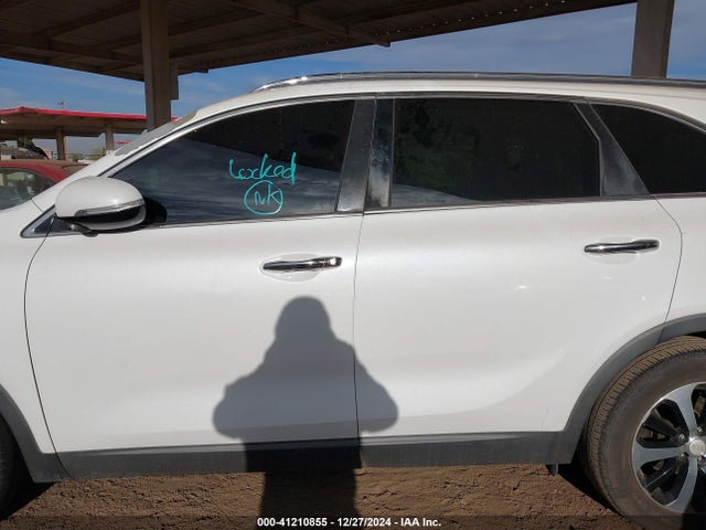 5XYPH4A53GG105242 KIA Sorento 3.3l Ex