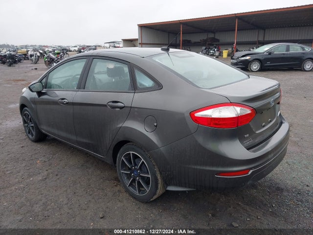 Ford FIESTA SE 2016 3FADP4BJ0GM121991 Image 3