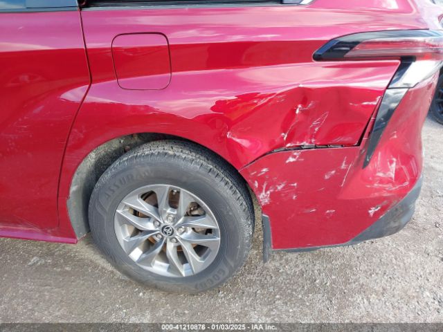 5TDKSKFC5PS076093 Toyota SIENNA LE