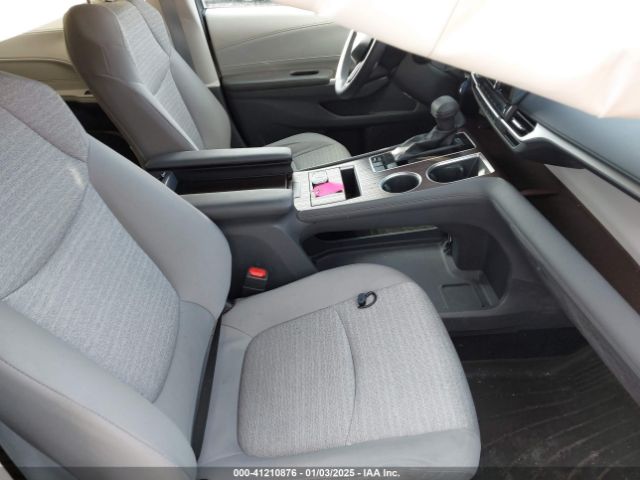 5TDKSKFC5PS076093 Toyota SIENNA LE