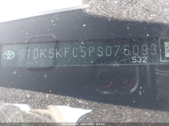5TDKSKFC5PS076093 Toyota SIENNA LE