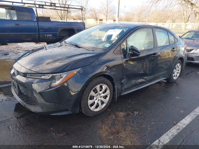 JTDEPMAE3NJ194494 Toyota COROLLA LE