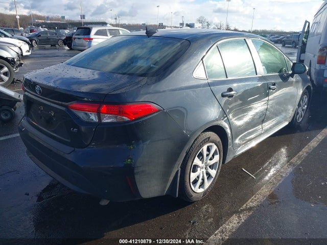 JTDEPMAE3NJ194494 Toyota COROLLA LE