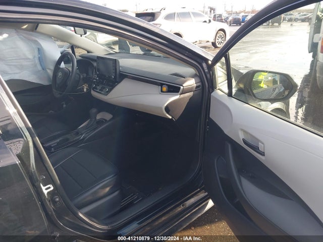 JTDEPMAE3NJ194494 Toyota COROLLA LE