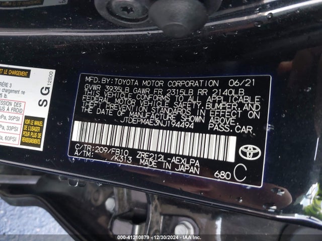 JTDEPMAE3NJ194494 Toyota COROLLA LE