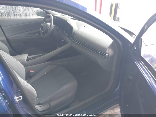 Hyundai ELANTRA SEL 2023 5NPLS4AG0PH109890 Image 5