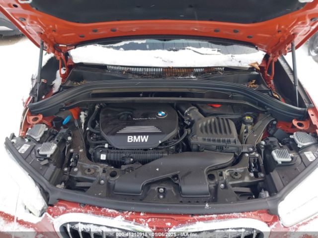 2018 BMW X1 WBXHT3C39J5L34987 Photo 9