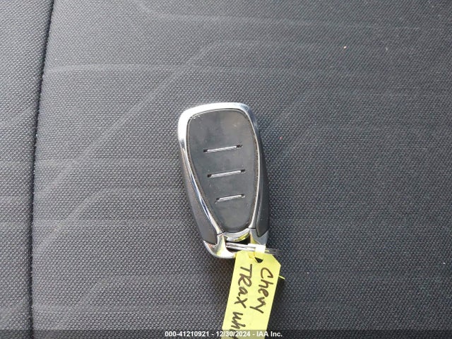 KL7CJPSBXHB067767 Chevrolet Trax Lt