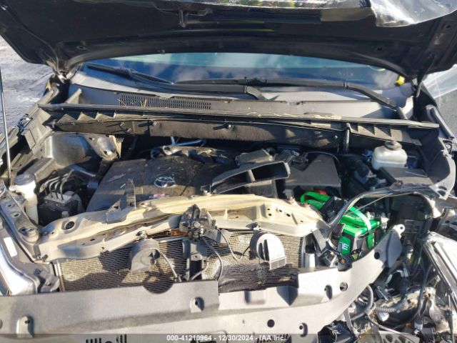 5TDJZRFH5JS530698 Toyota Highlander Xle