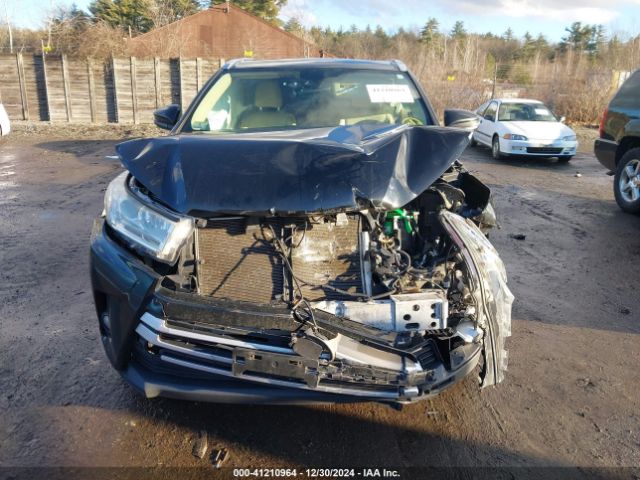 5TDJZRFH5JS530698 Toyota Highlander Xle