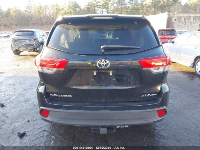 5TDJZRFH5JS530698 Toyota Highlander Xle