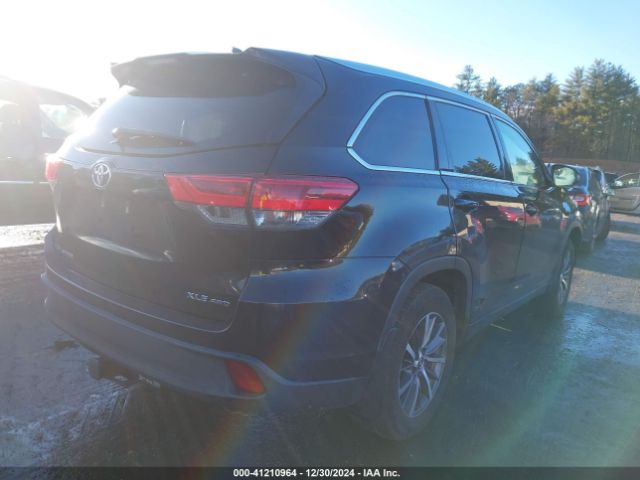 5TDJZRFH5JS530698 Toyota Highlander Xle